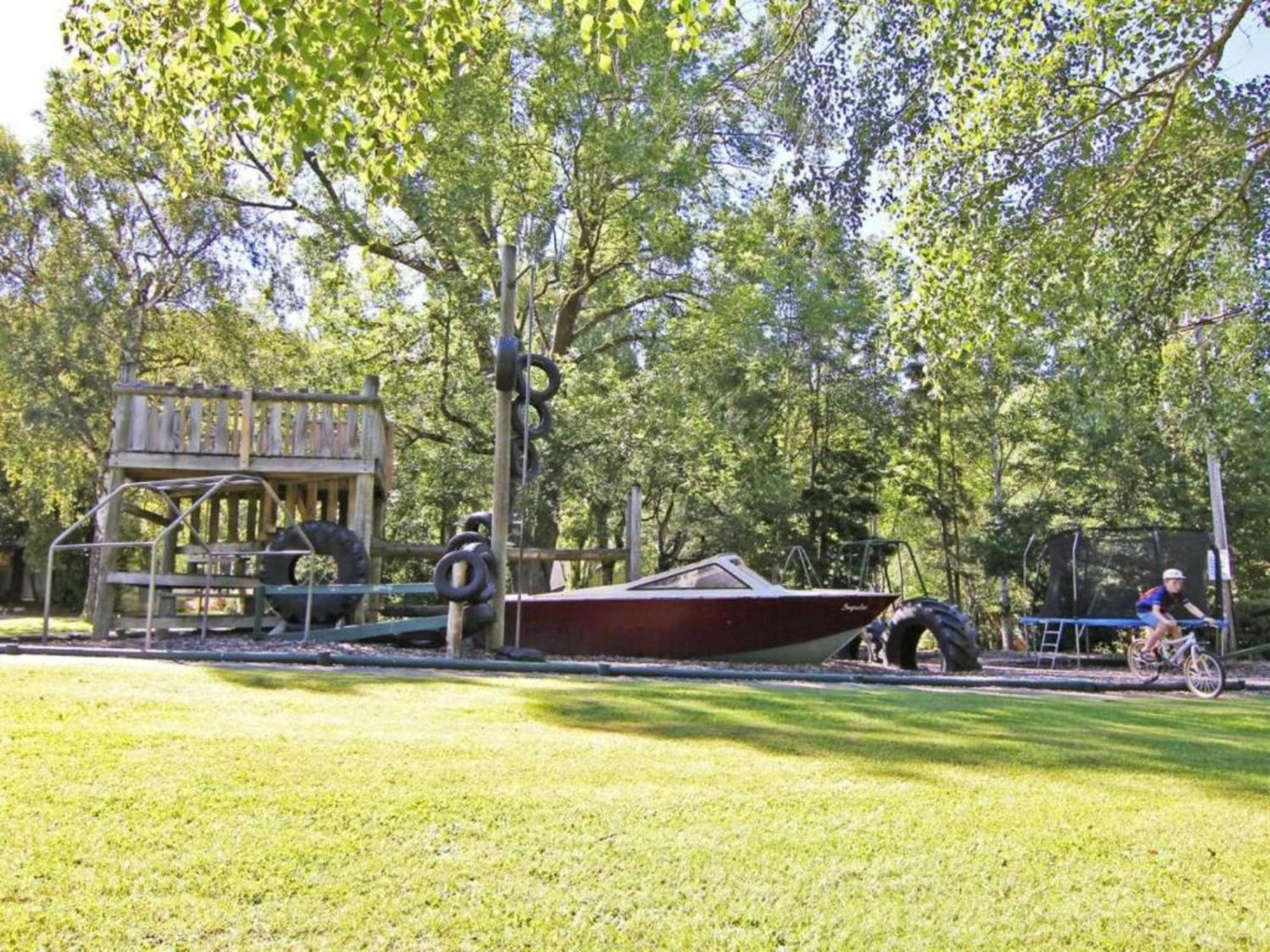 Alpine Adventure Holiday Park Hanmer Springs Bagian luar foto