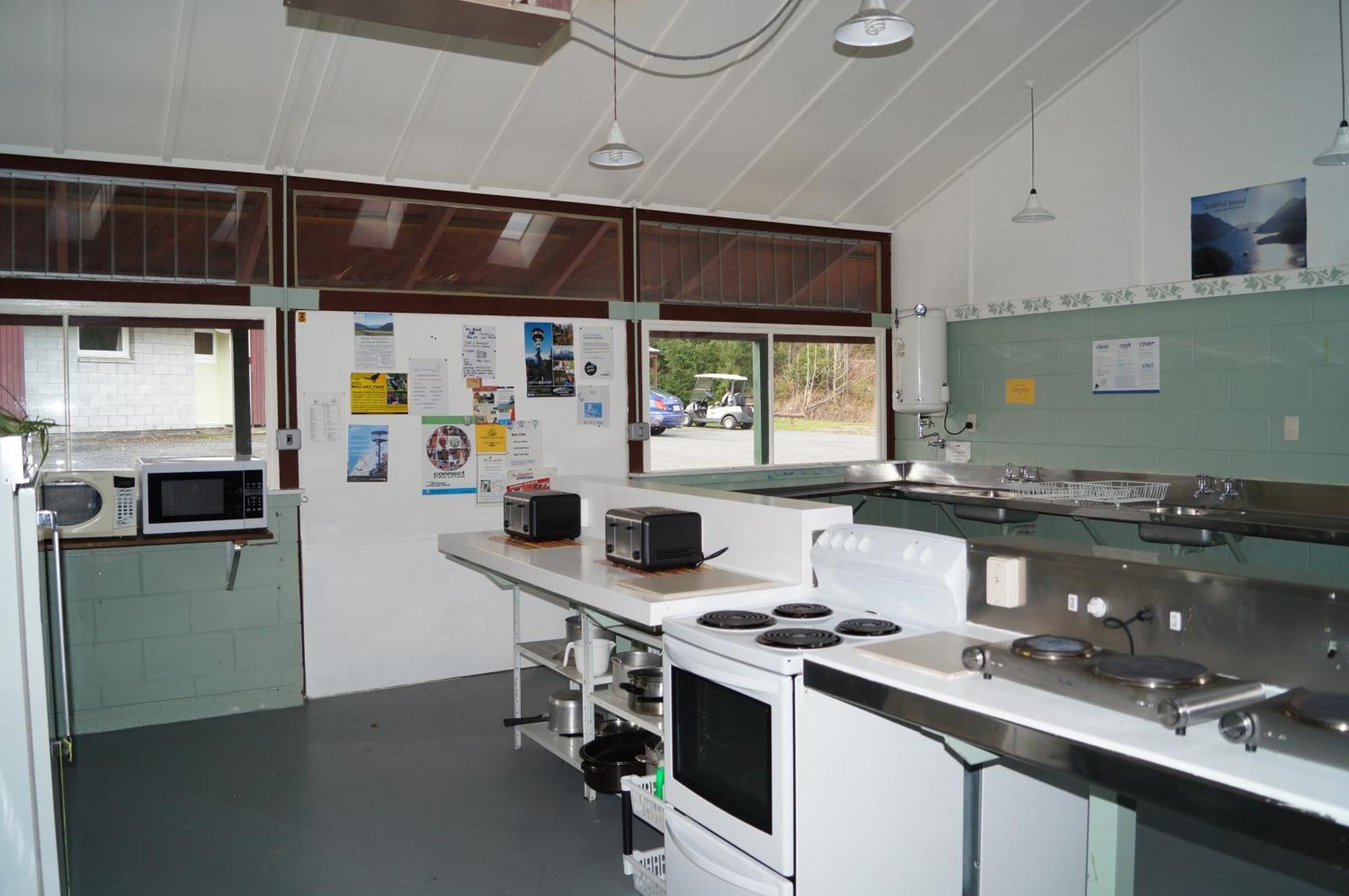 Alpine Adventure Holiday Park Hanmer Springs Bagian luar foto