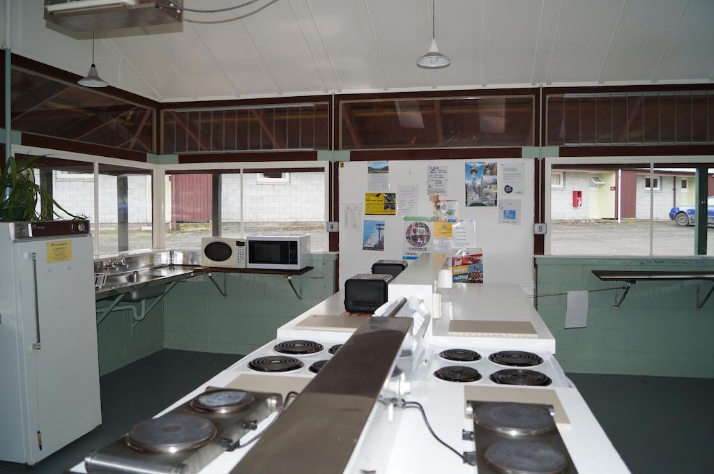 Alpine Adventure Holiday Park Hanmer Springs Bagian luar foto